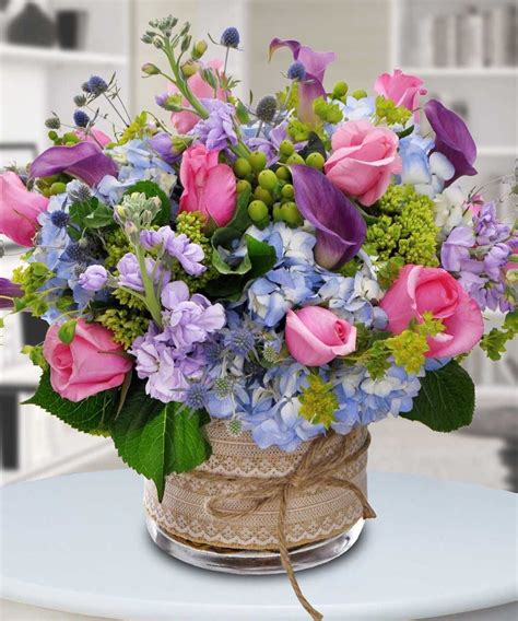  Just Add Flowers: Designing Beautiful Bouquets Every Day - An Explosion of Floral Artistry for Your Home!